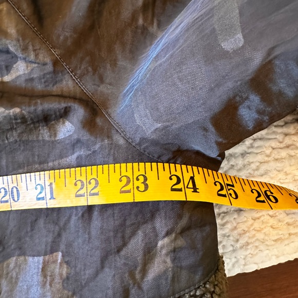 Boundless North buckle Camo pierced SM jacket, oversized pockets NWOT army green - Picture 14 of 14